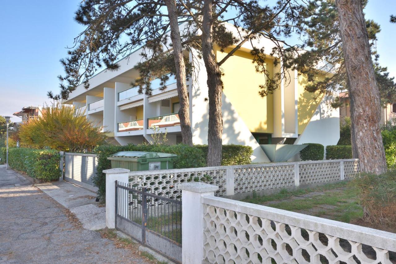 Condominio Croce Del Sud Бибионе Экстерьер фото